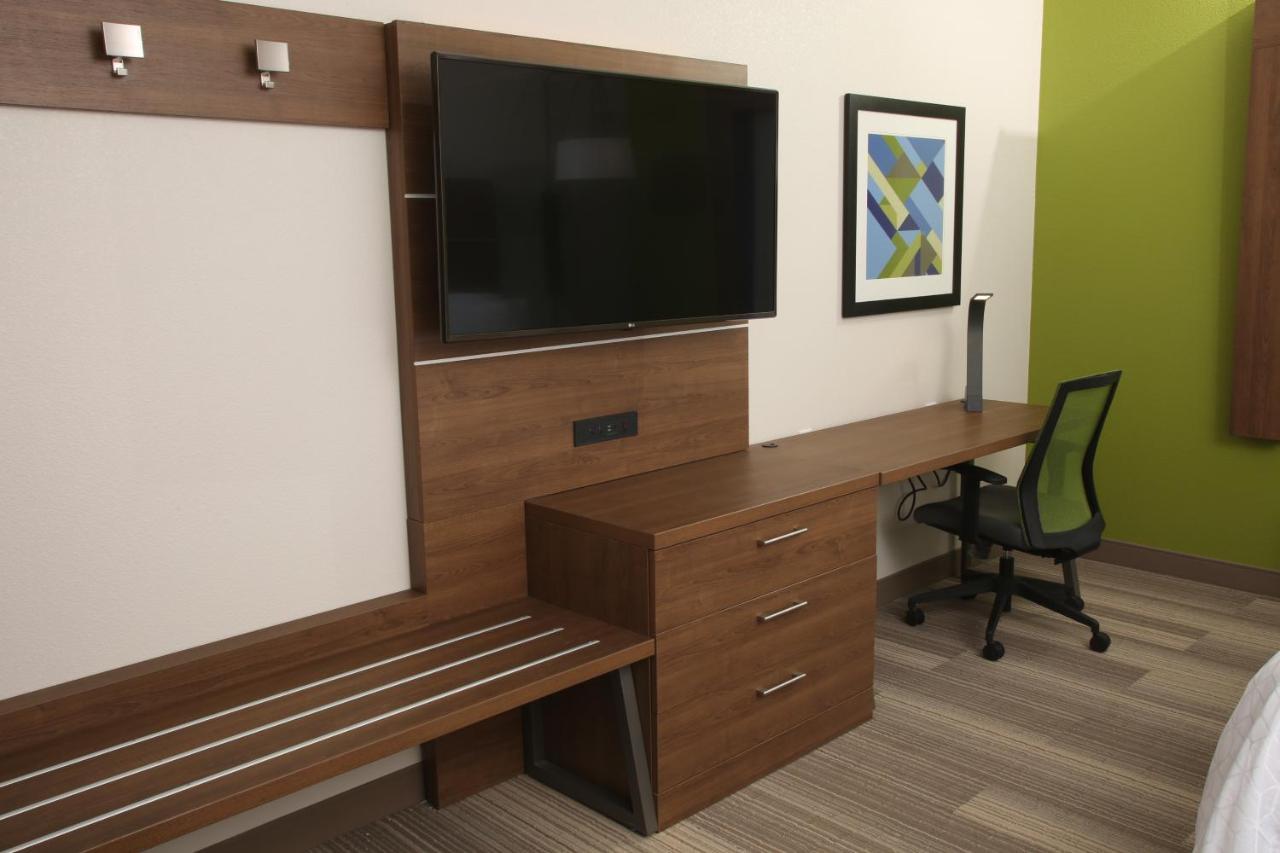 Holiday Inn Express - Mccook By Ihg Bagian luar foto